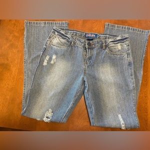 JOU JOU Size 13/14 Vintage Y2K 2000’s Light color Jeans. Mid Rise Flare Wide Leg